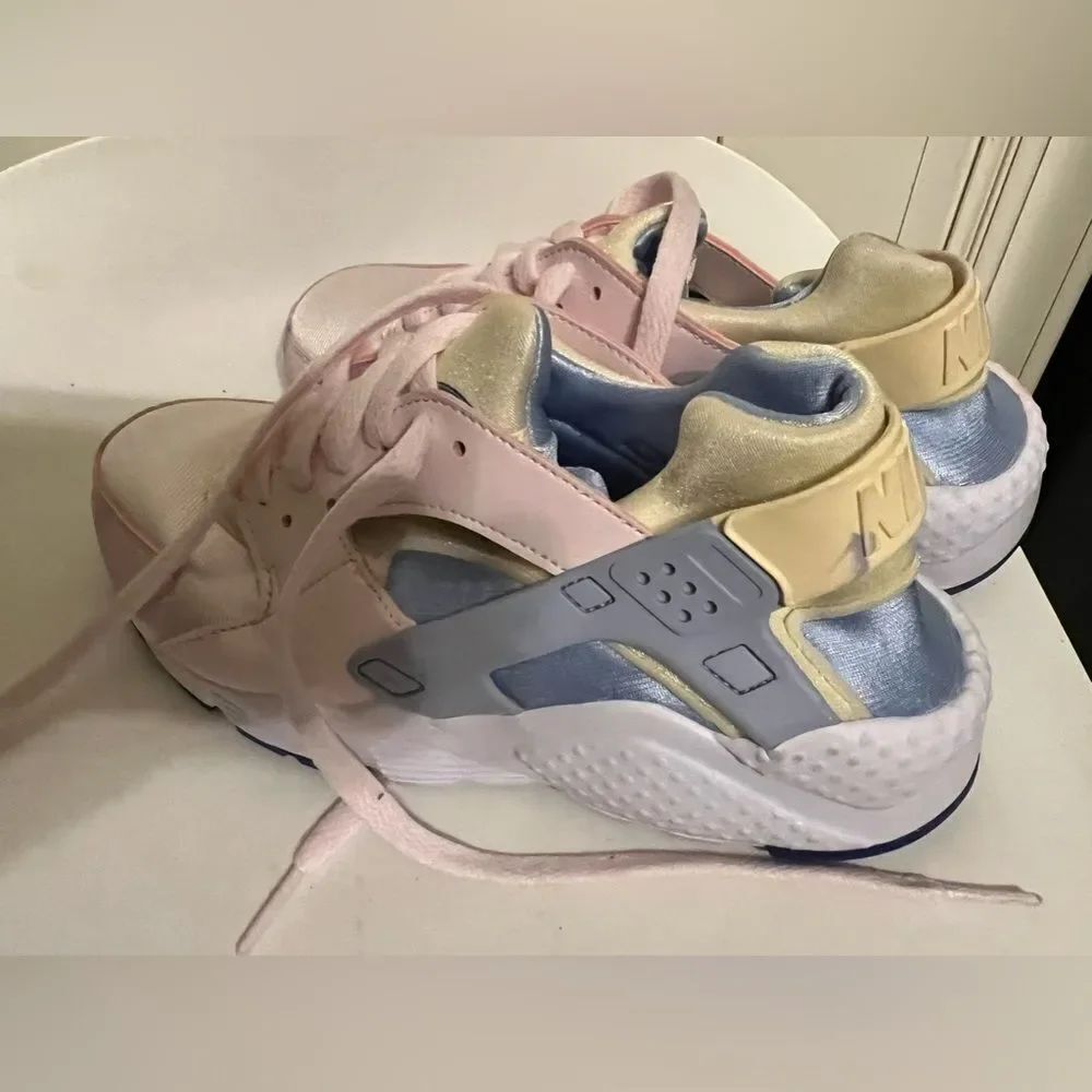 Nike Air Huarache Run Jr 654275 609 shoes blue Sz 6  READ DESCRIPTION!